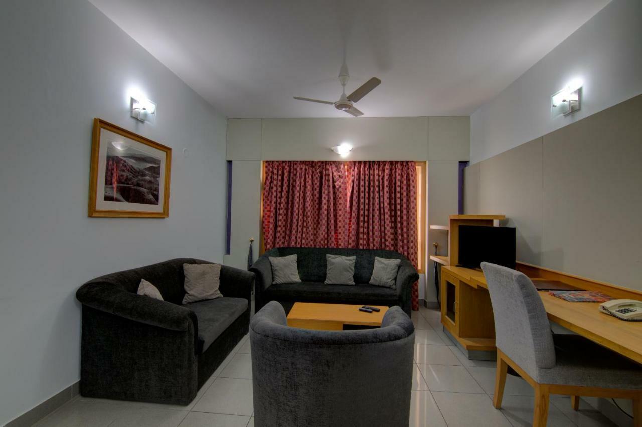 Tristar Serviced Apartments Bangalore Buitenkant foto