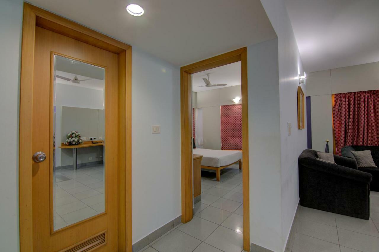Tristar Serviced Apartments Bangalore Buitenkant foto