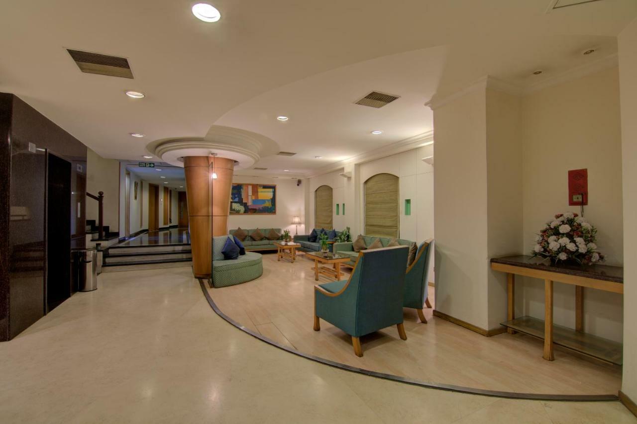 Tristar Serviced Apartments Bangalore Buitenkant foto